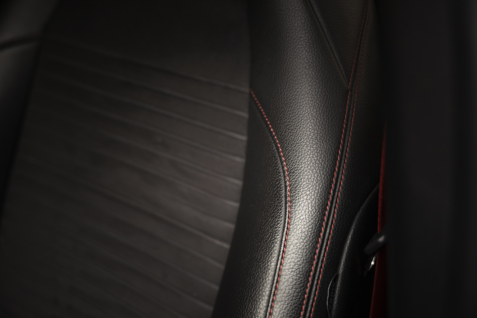2015 Mercedes-Benz GLA AMG 45 26