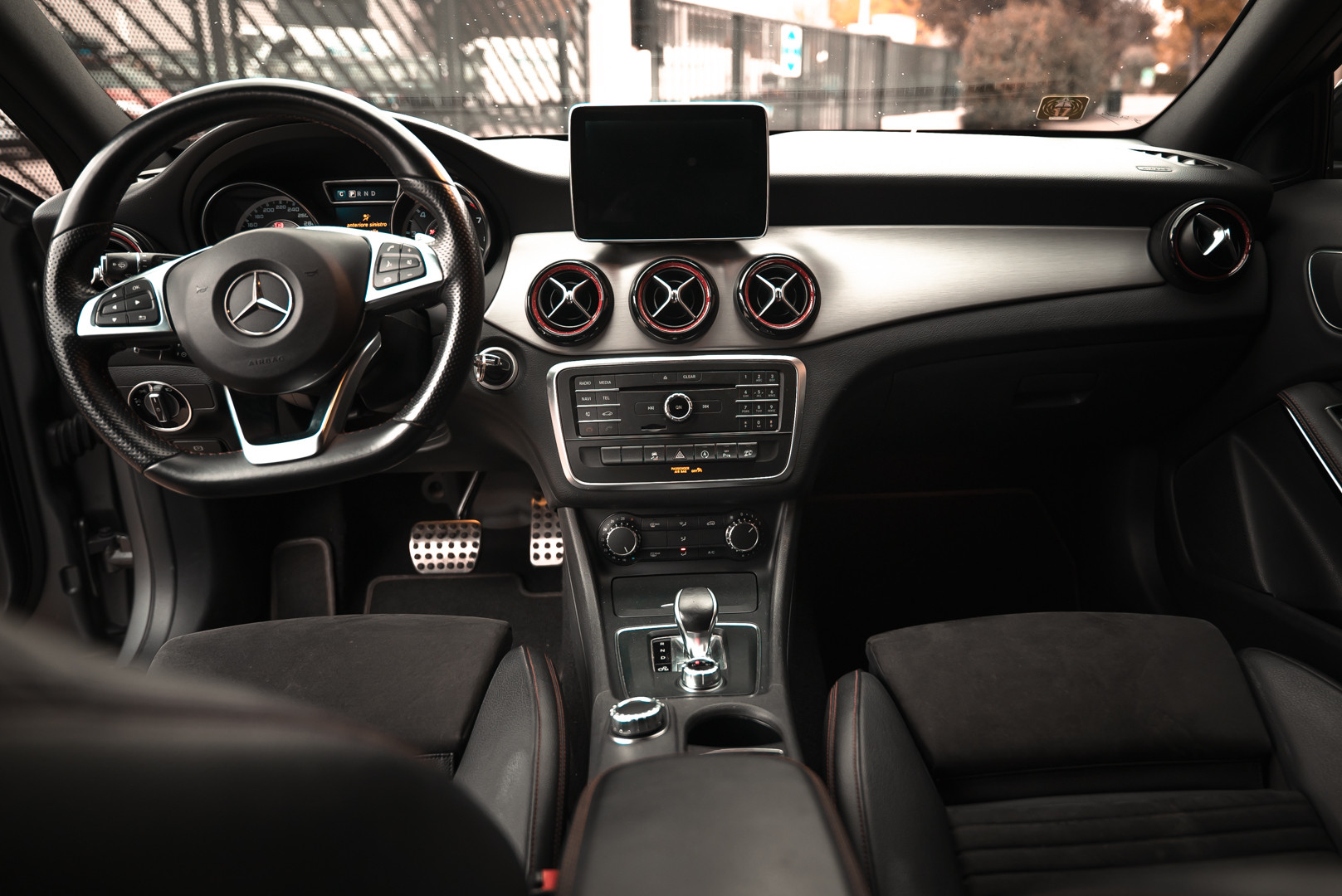 2015 Mercedes-Benz GLA AMG 45 21