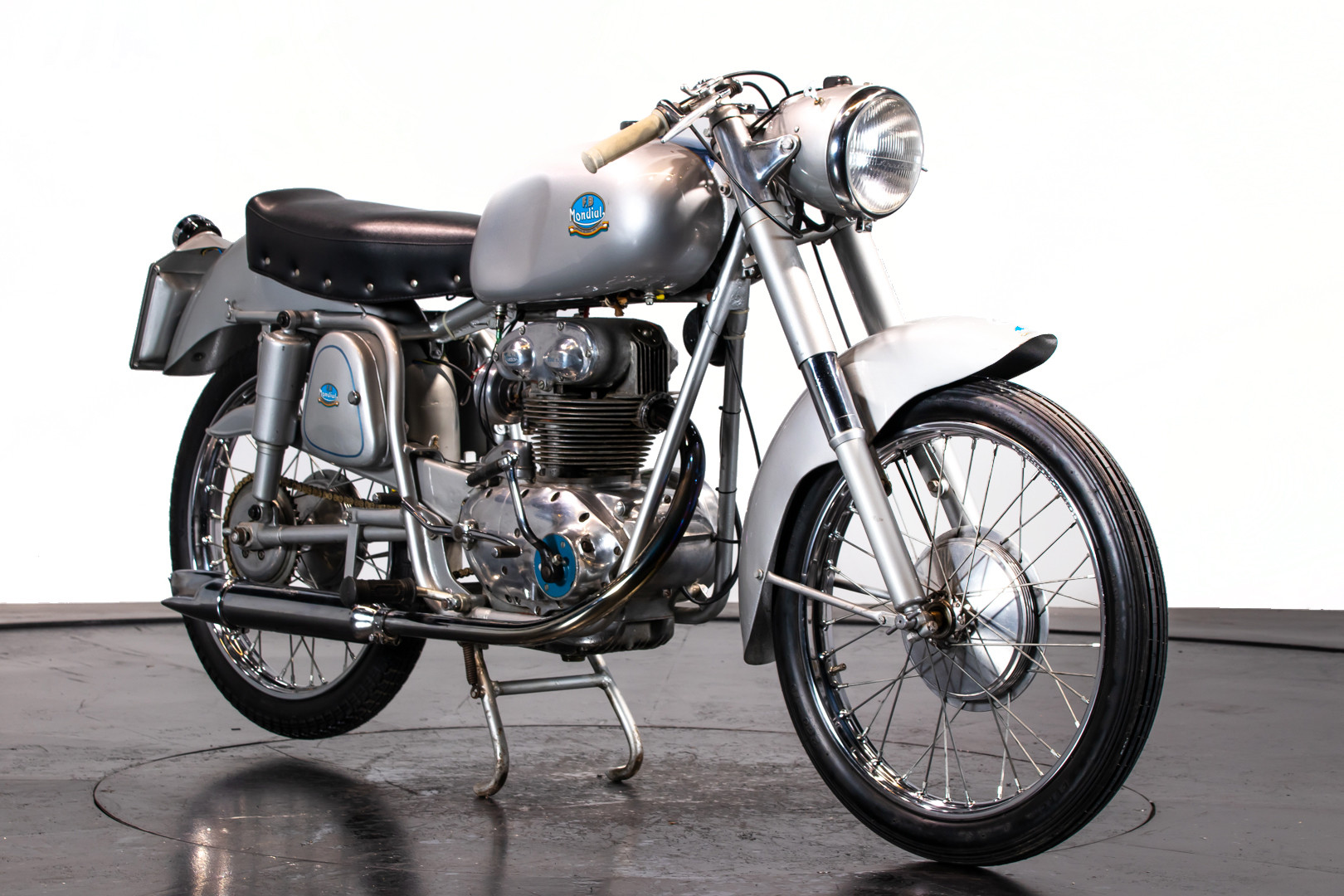 1956 MONDIAL 200 10