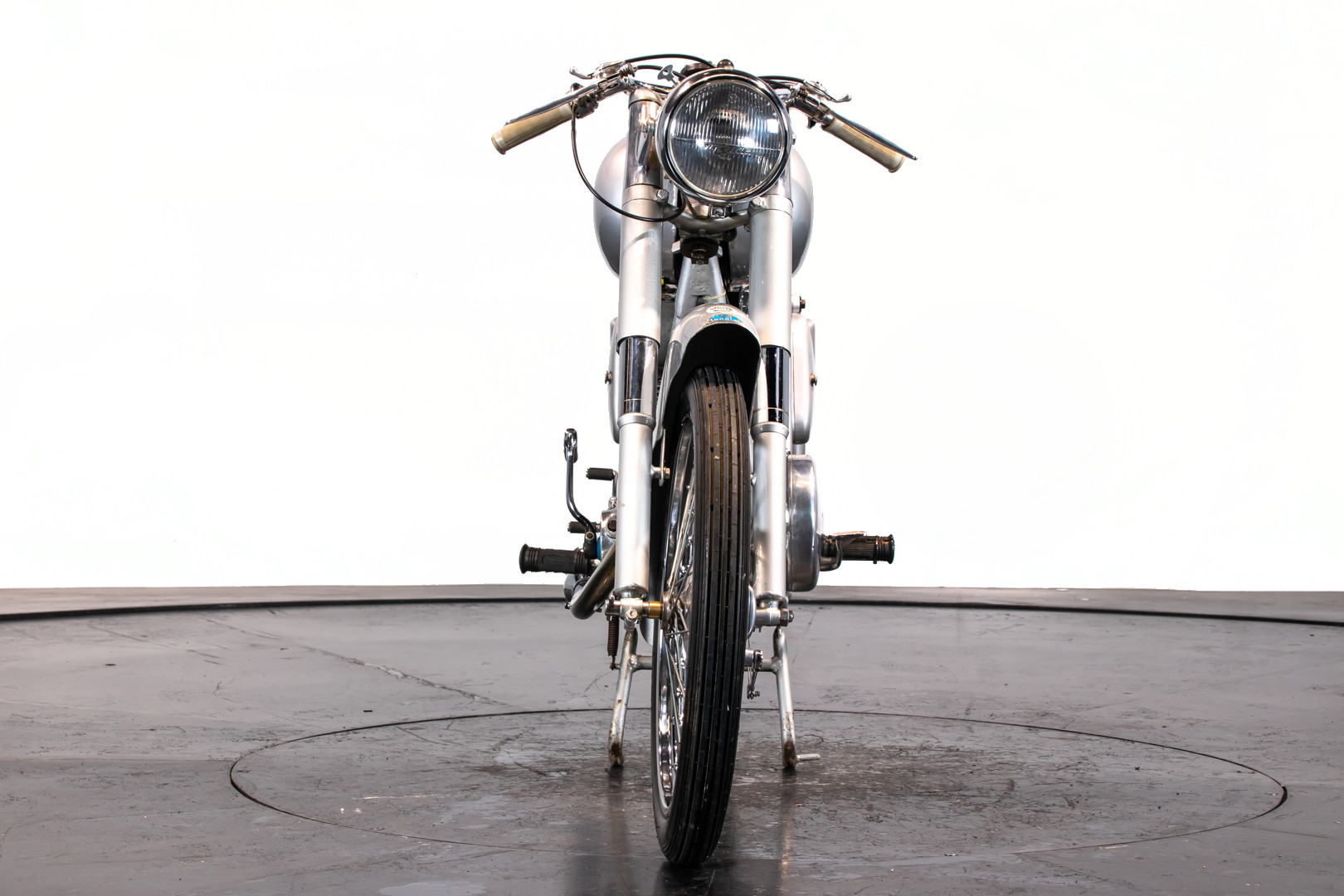1956 MONDIAL 200 11