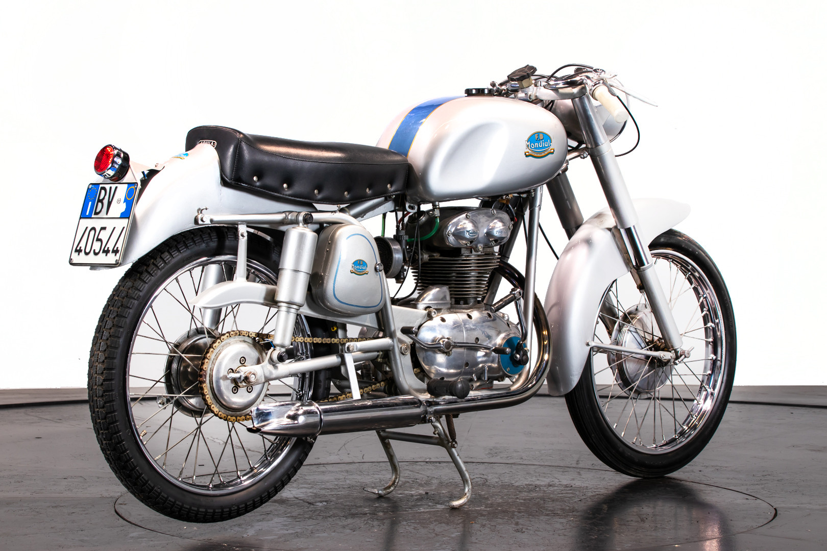 1956 MONDIAL 200 3