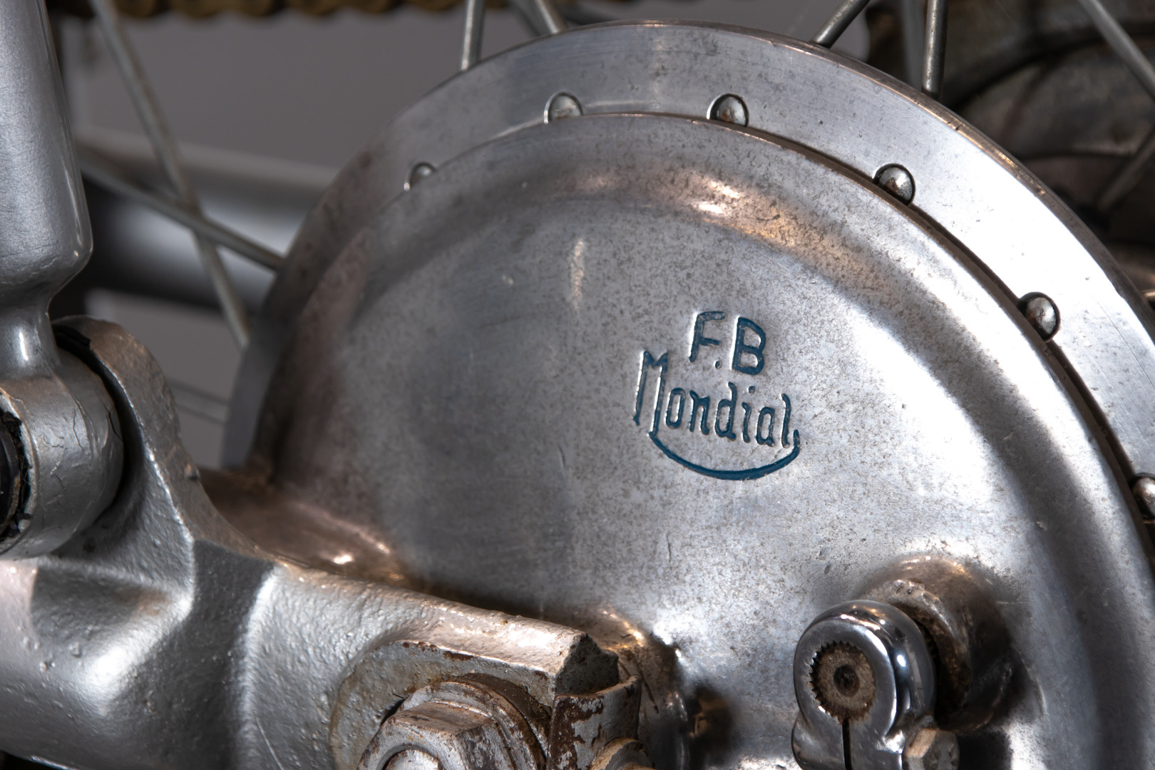 1956 MONDIAL 200 17