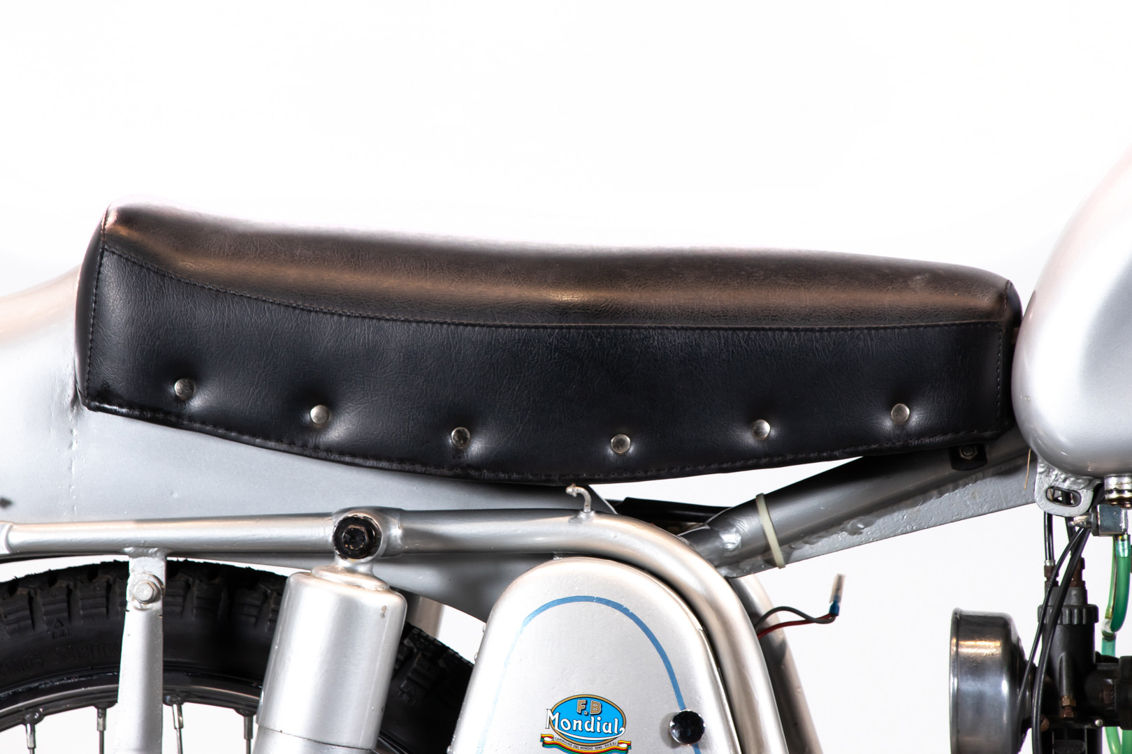 1956 MONDIAL 200 8