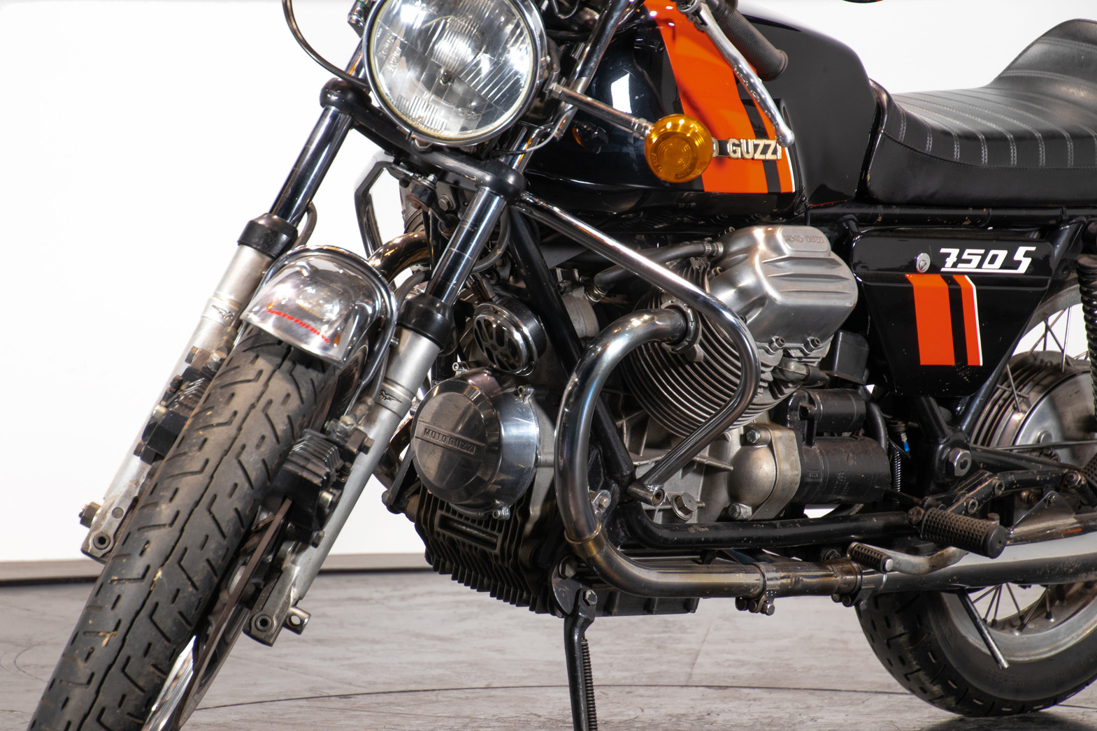 1975 Moto Guzzi VK V7 Sport 1