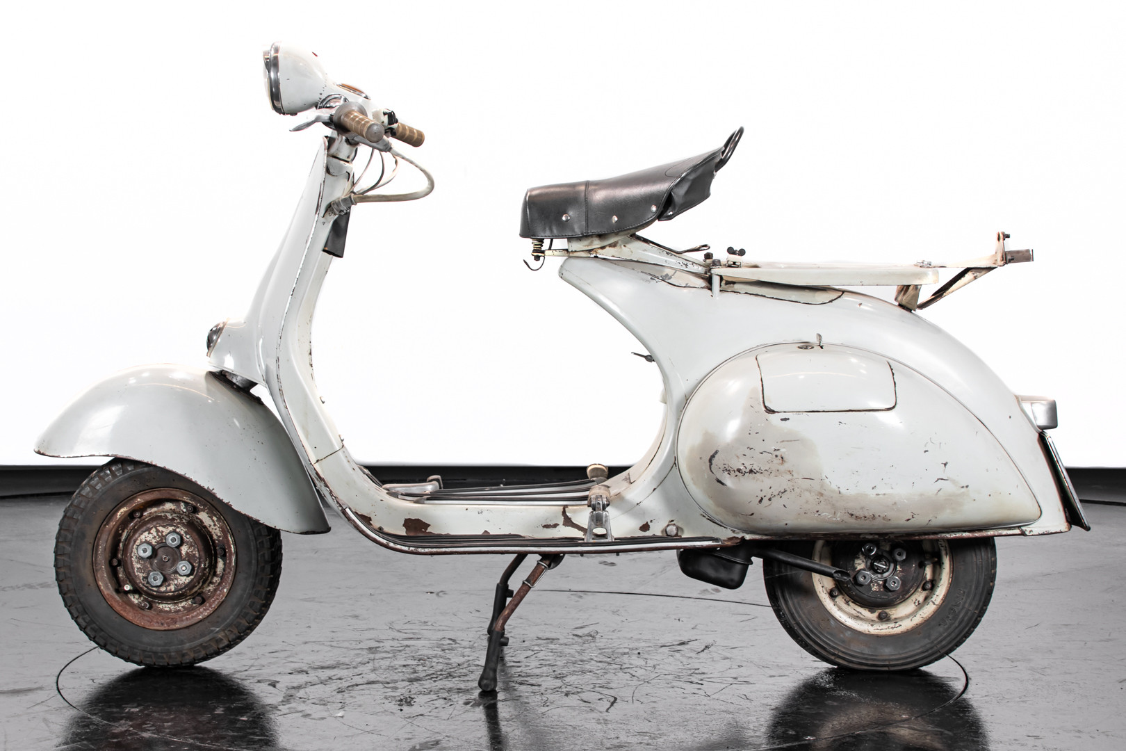 1956 Piaggio Vespa 150 VL3T 0