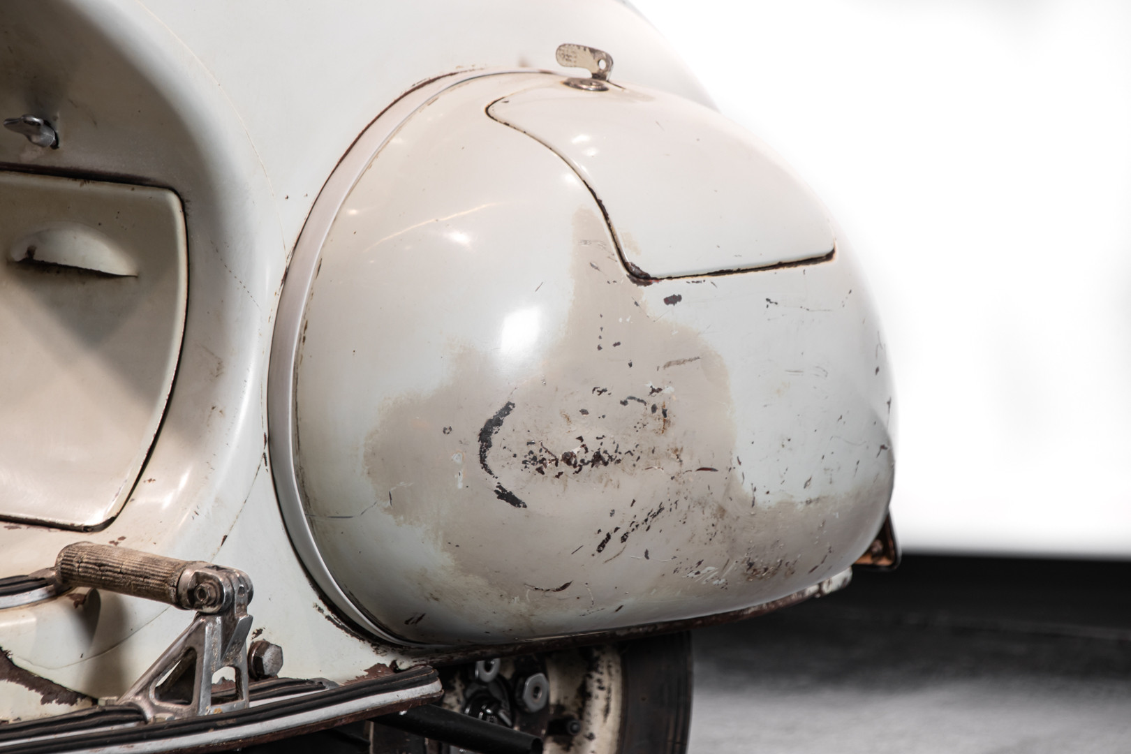 1956 Piaggio Vespa 150 VL3T 9