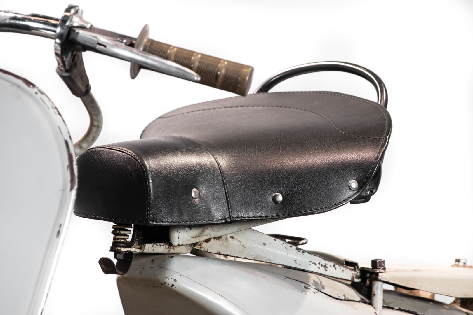 1956 Piaggio Vespa 150 VL3T 10