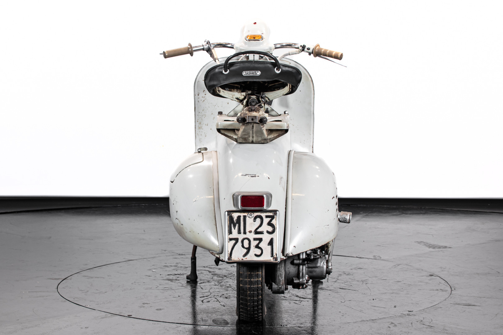 1956 Piaggio Vespa 150 VL3T 2