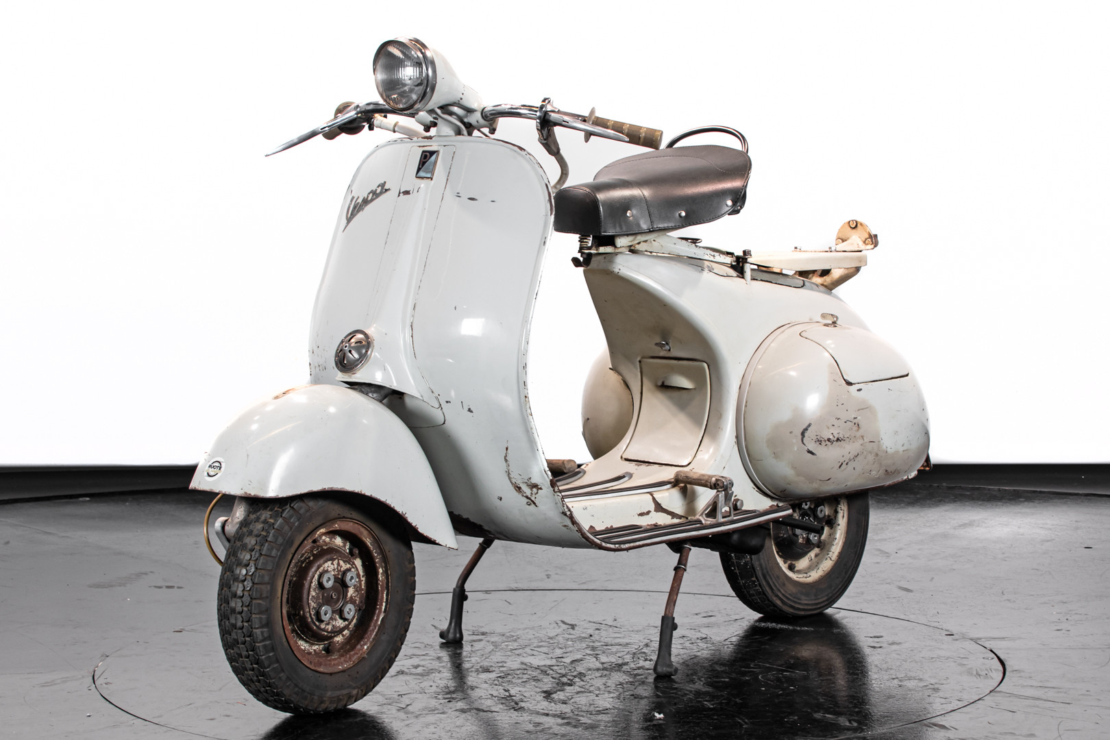 1956 Piaggio Vespa 150 VL3T 5