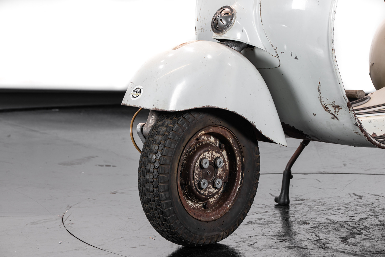 1956 Piaggio Vespa 150 VL3T 6