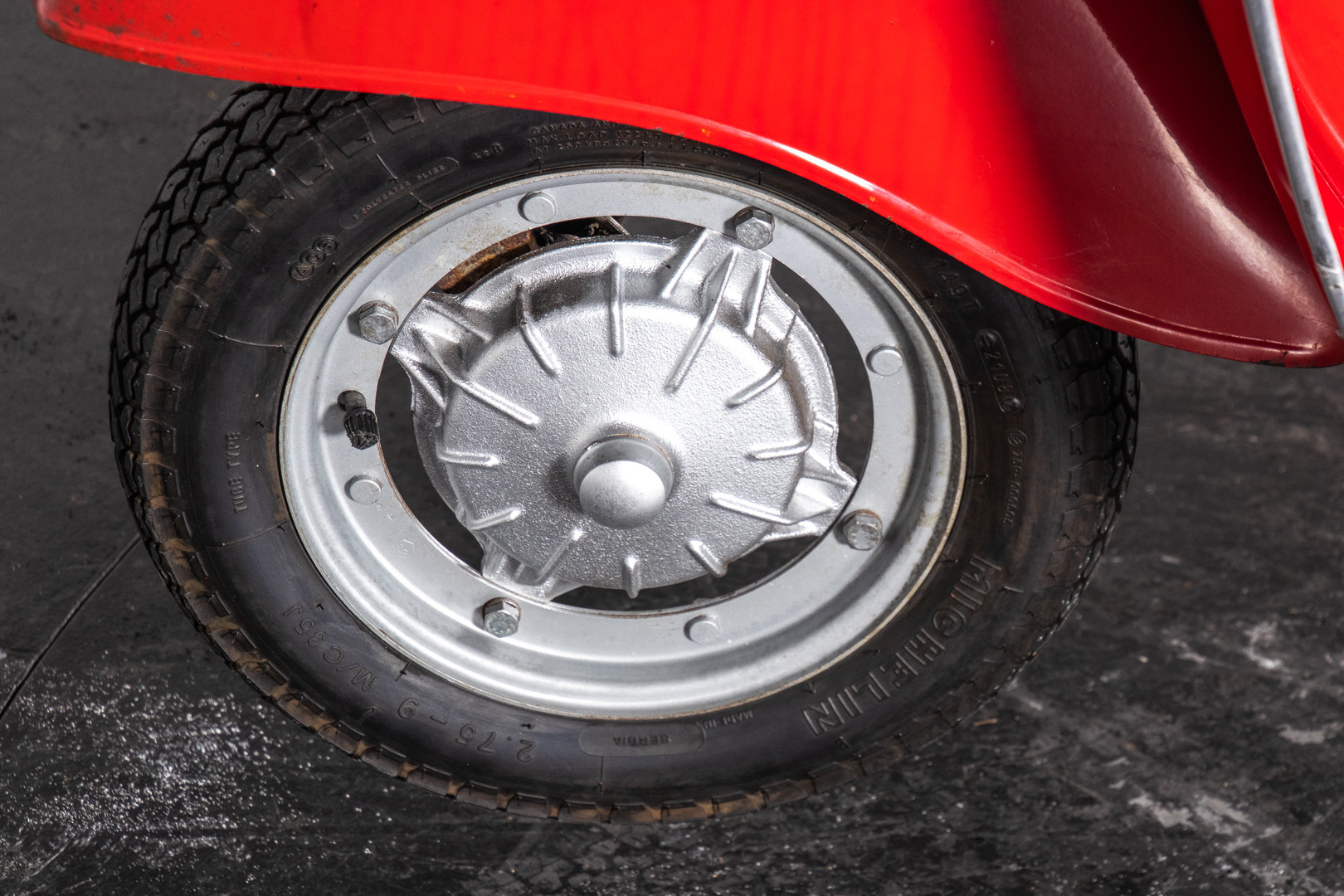 1972 Piaggio Vespa 50 Special 3M 10