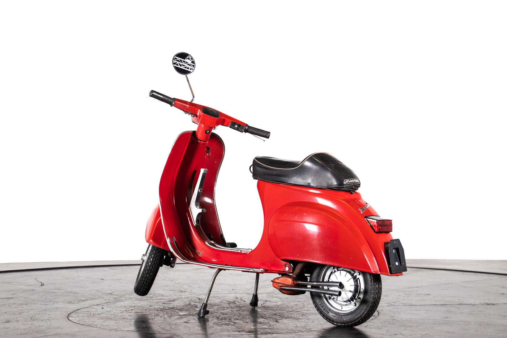 1972 Piaggio Vespa 50 Special 3M 5