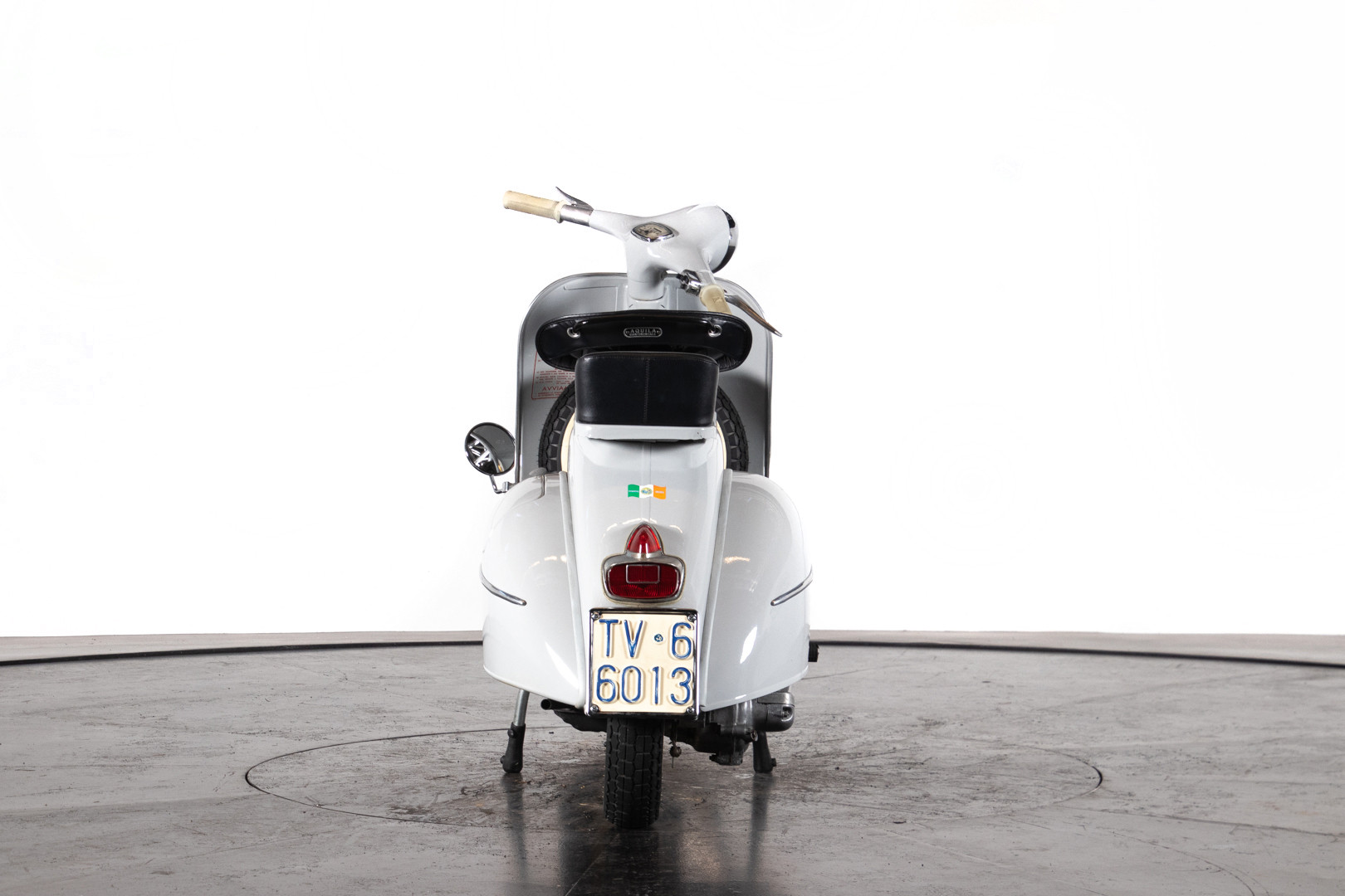 1964 Piaggio Vespa 125 VNB5T 4