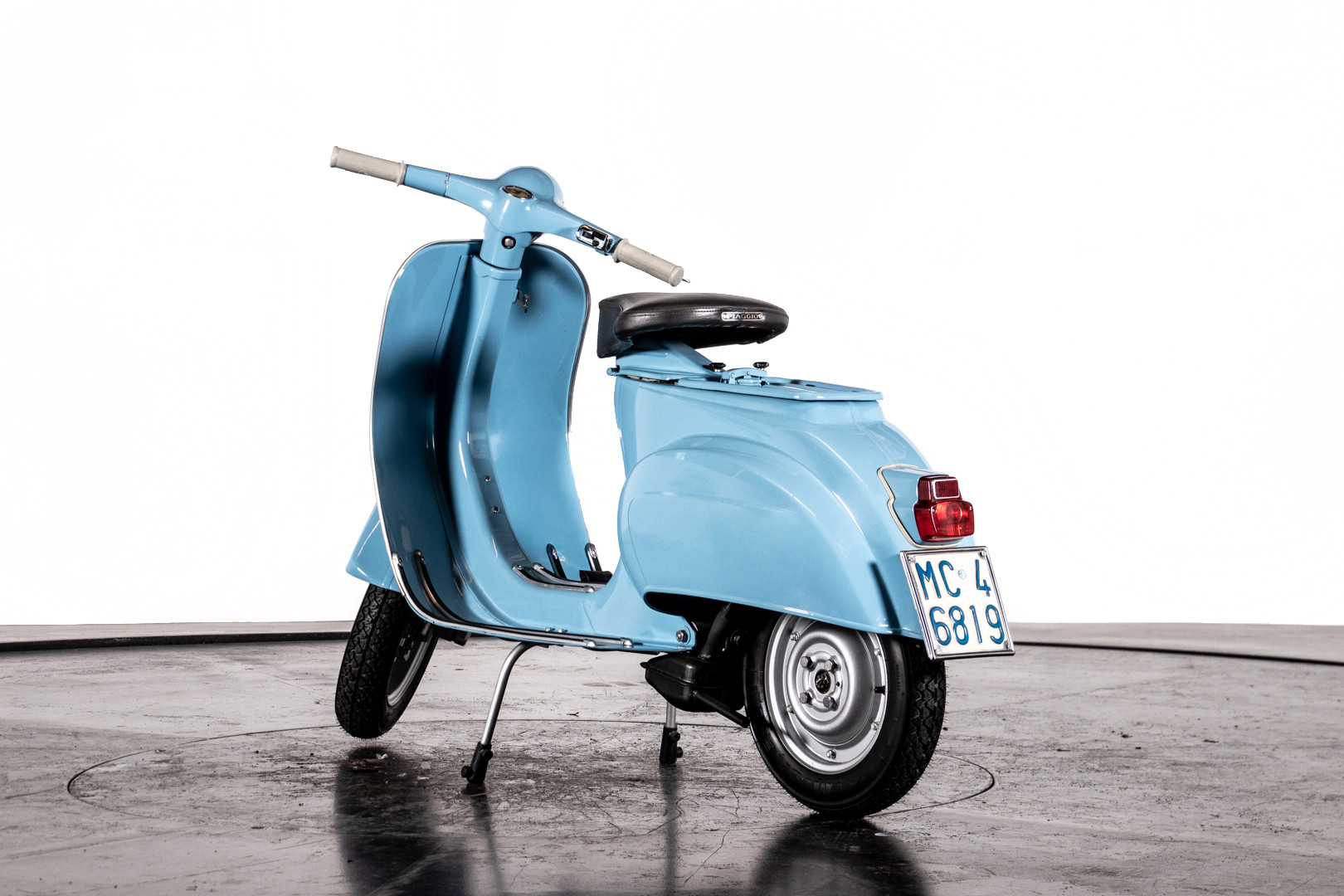 1965 Piaggio Vespa V 90 S 3
