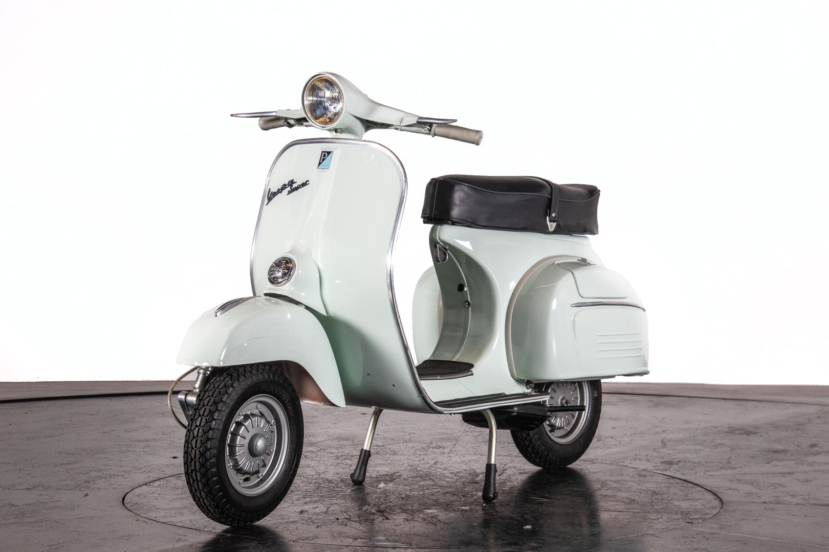 1966 Piaggio Vespa 125 Super VNC1T 1