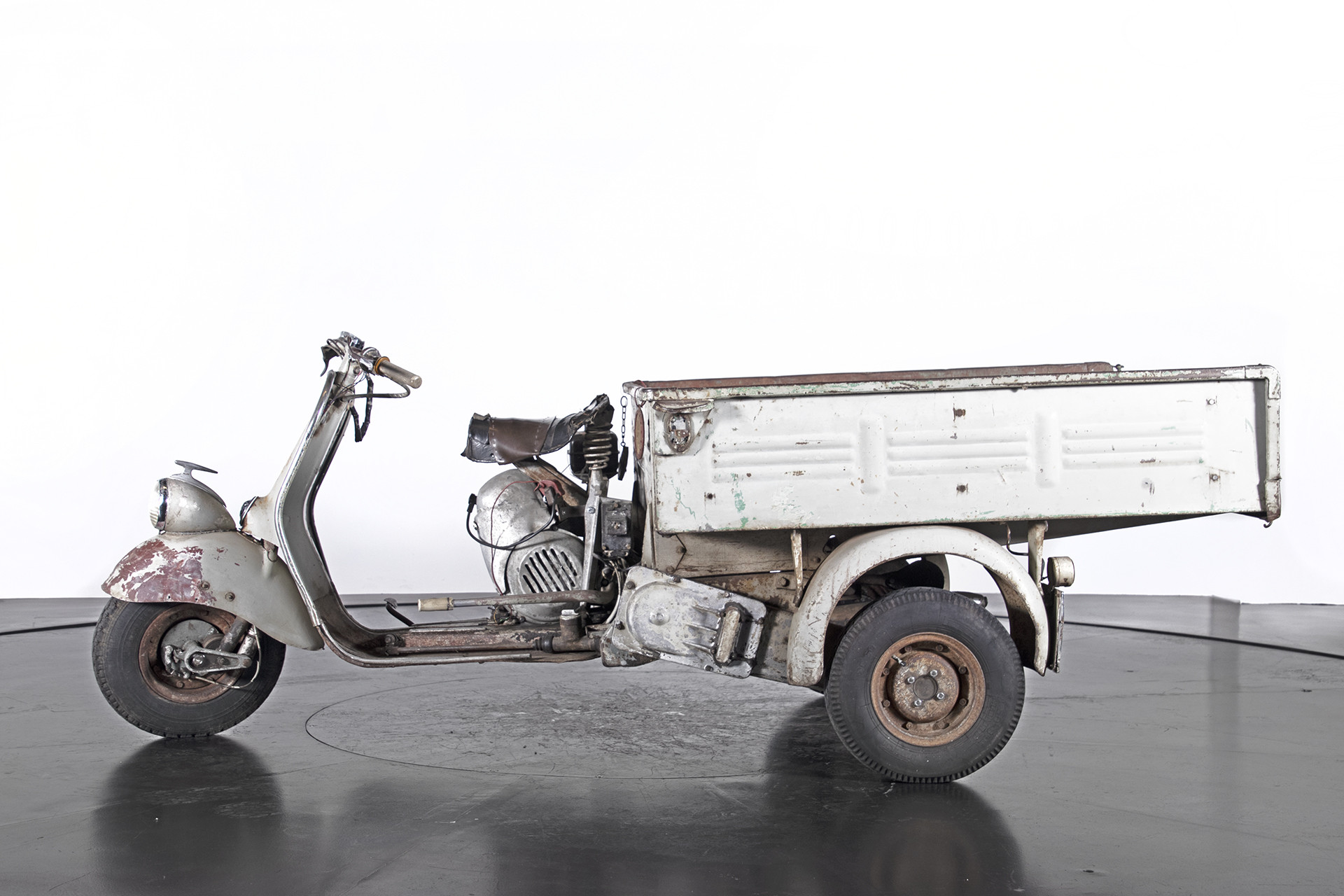 1954 PIAGGIO APE FARO BASSO 4