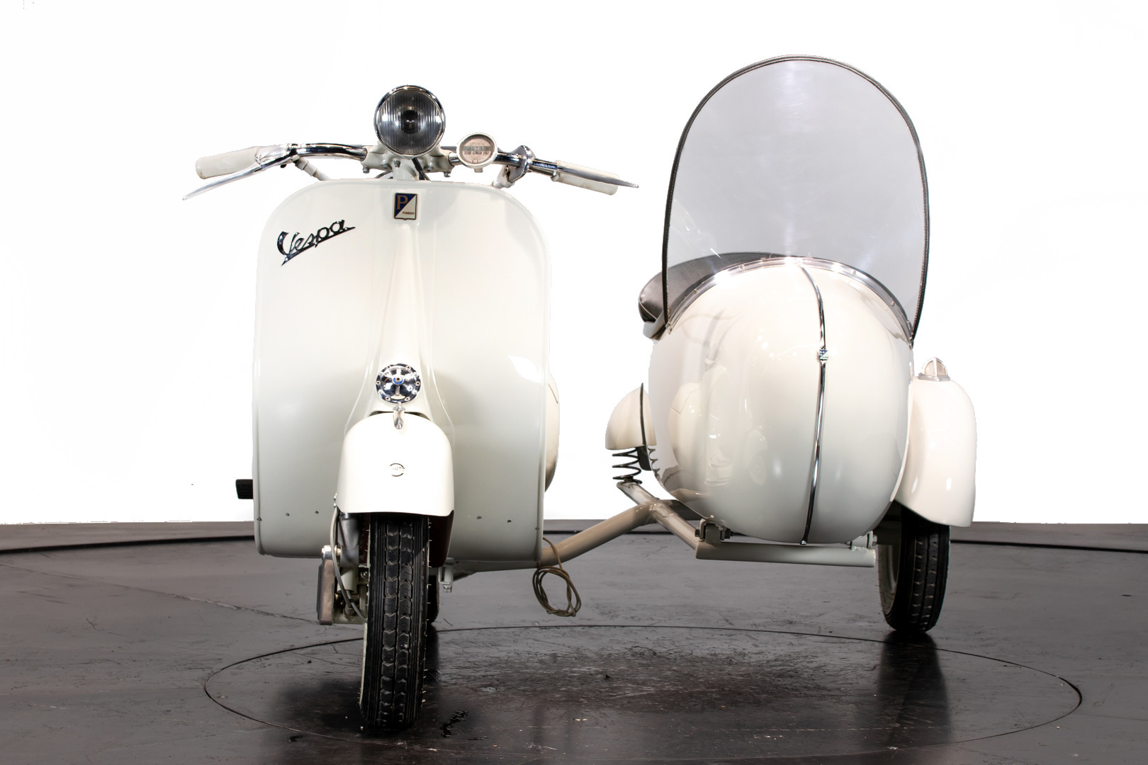 1956 PIAGGIO VESPA 150 SIDECAR VL3 13