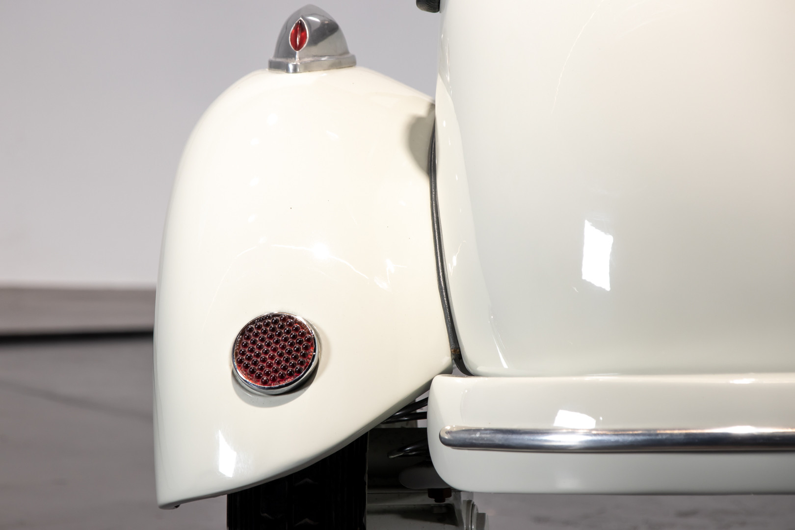 1956 PIAGGIO VESPA 150 SIDECAR VL3 2