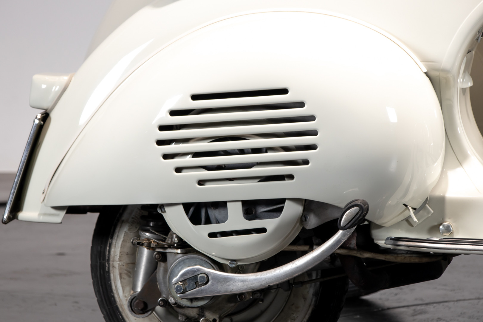 1956 PIAGGIO VESPA 150 SIDECAR VL3 8