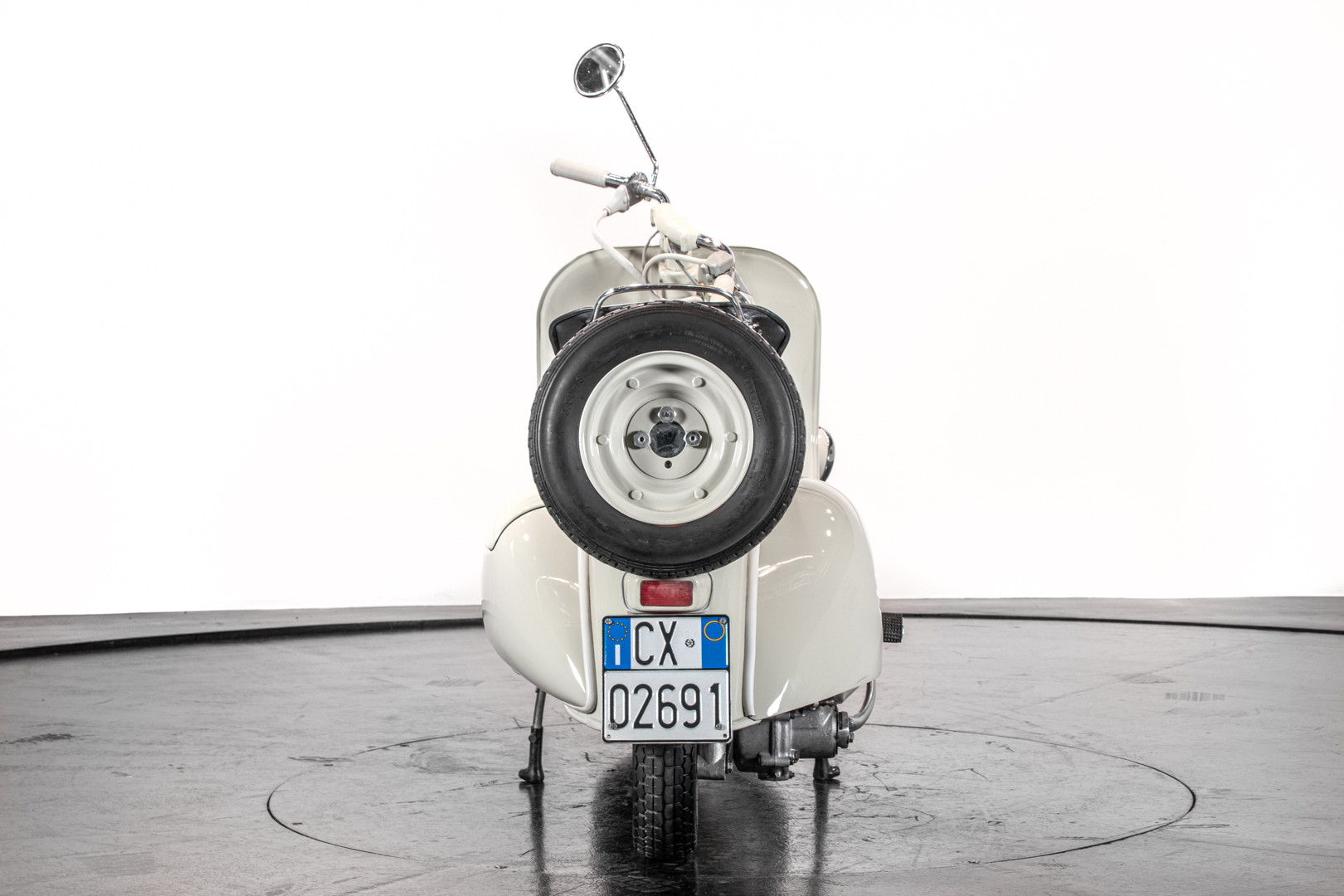 1954 Piaggio Vespa 125 Mod. 53 1