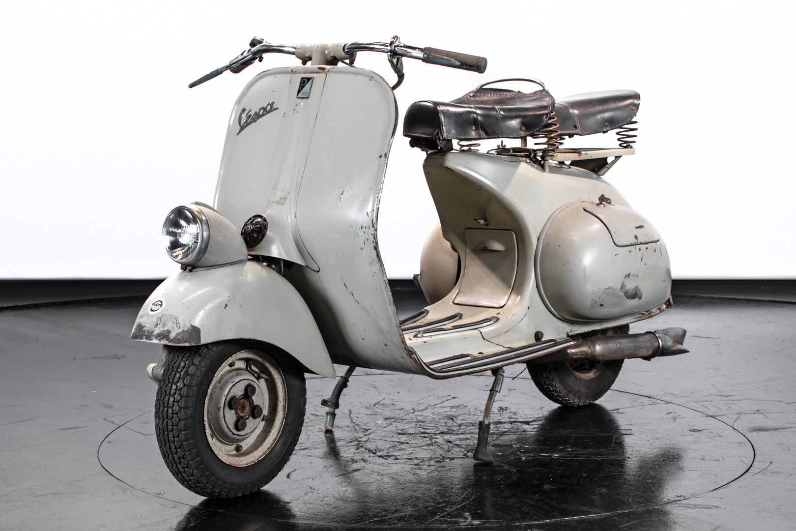 1953 Piaggio Vespa VM1 125 2