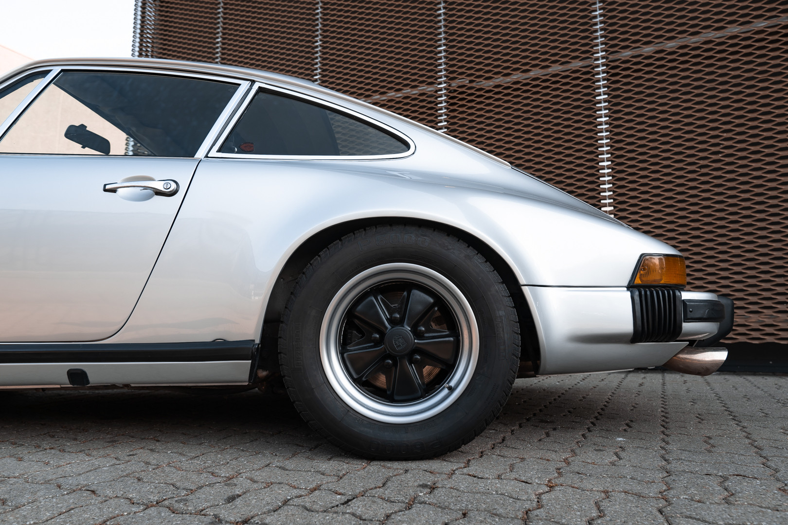 1977 Porsche 911 SC 14