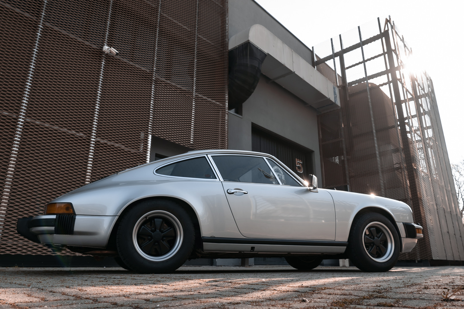 1977 Porsche 911 SC 9