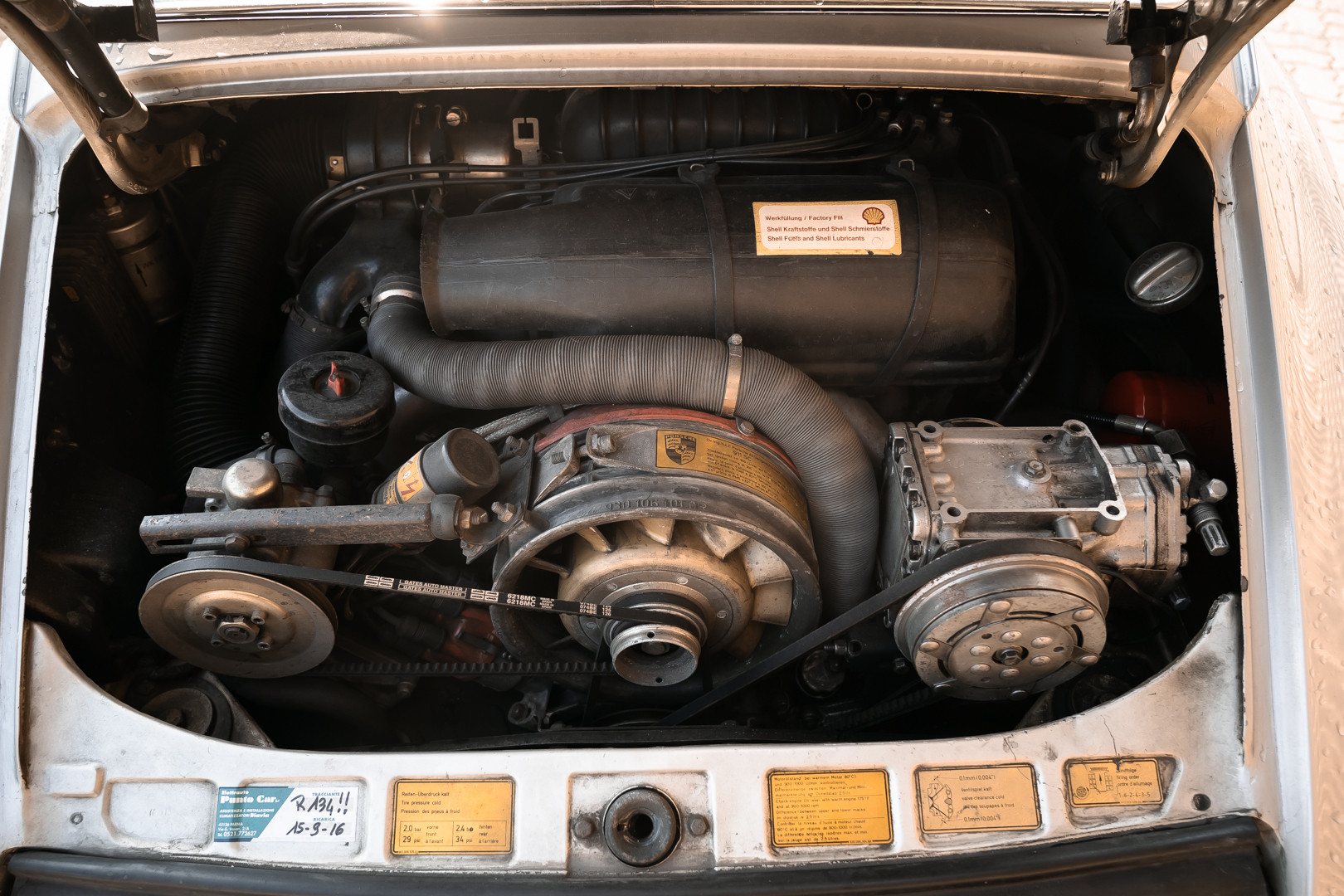 1977 Porsche 911 SC 41