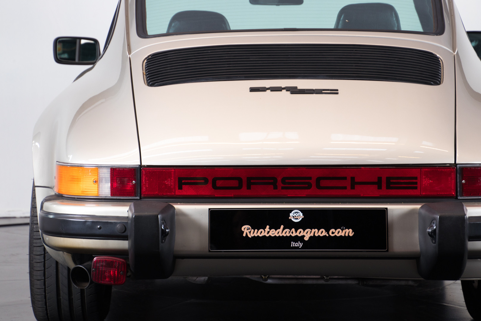 1981 Porsche 911 SC 5