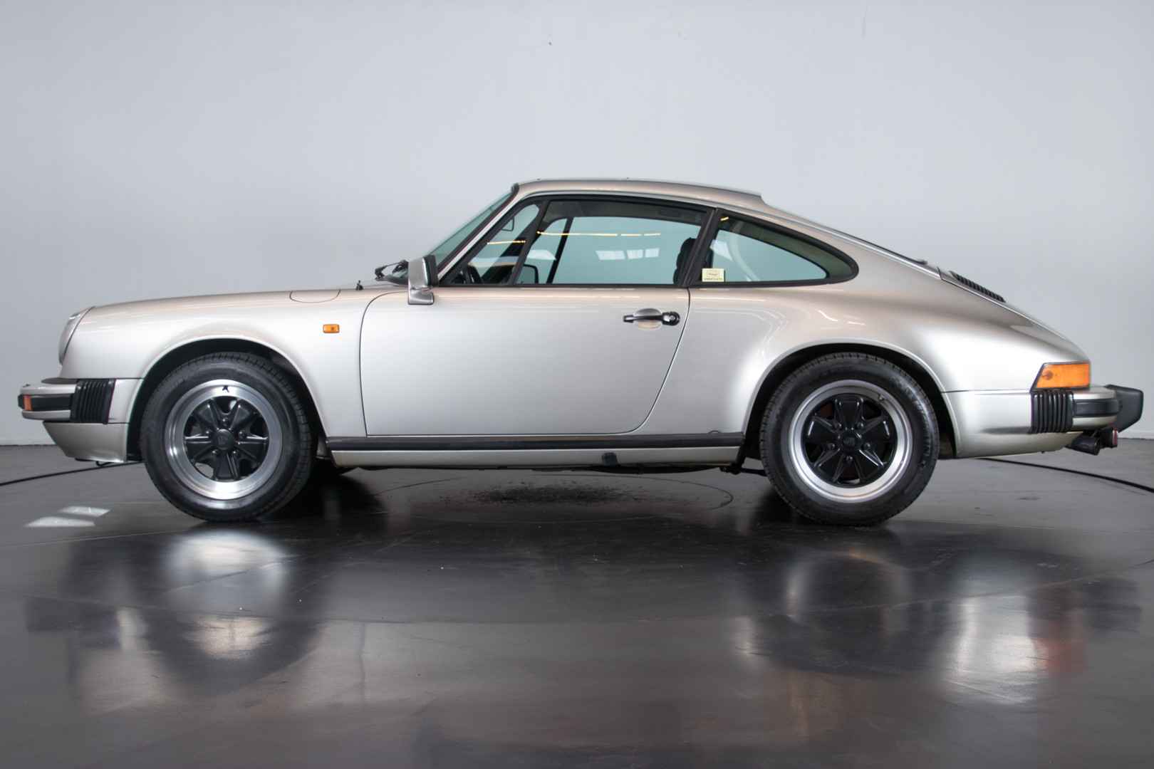 1981 Porsche 911 SC 2