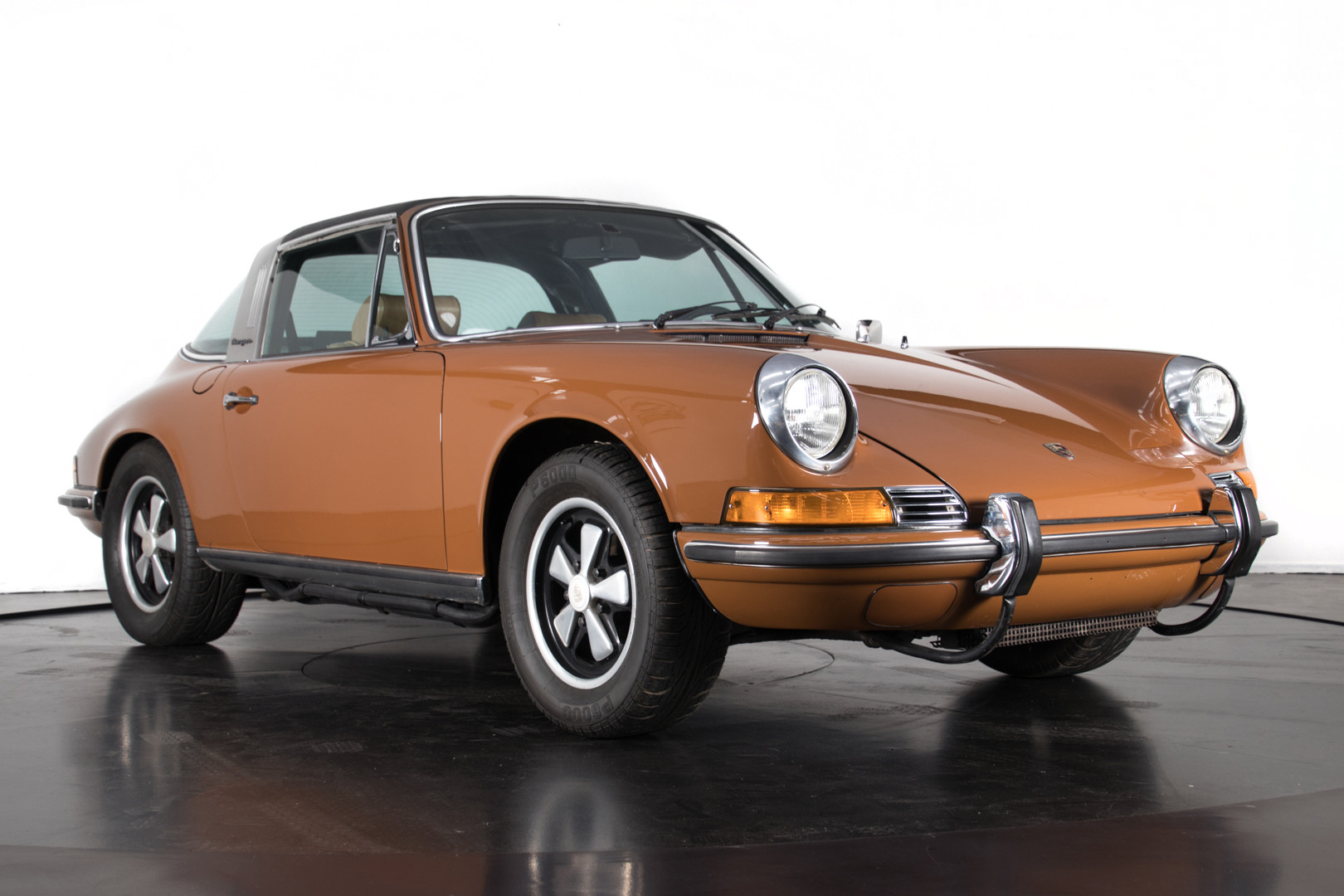 1972 Porsche 911T - 2.4 Targa 0