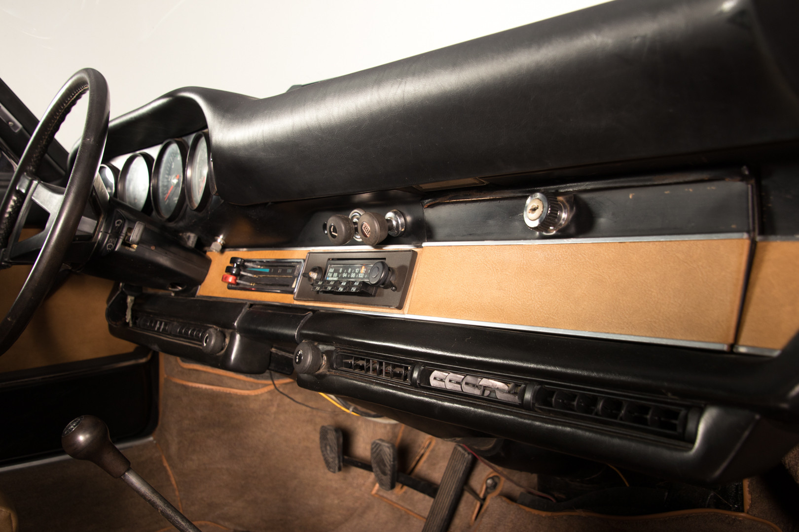 1972 Porsche 911T - 2.4 Targa 22