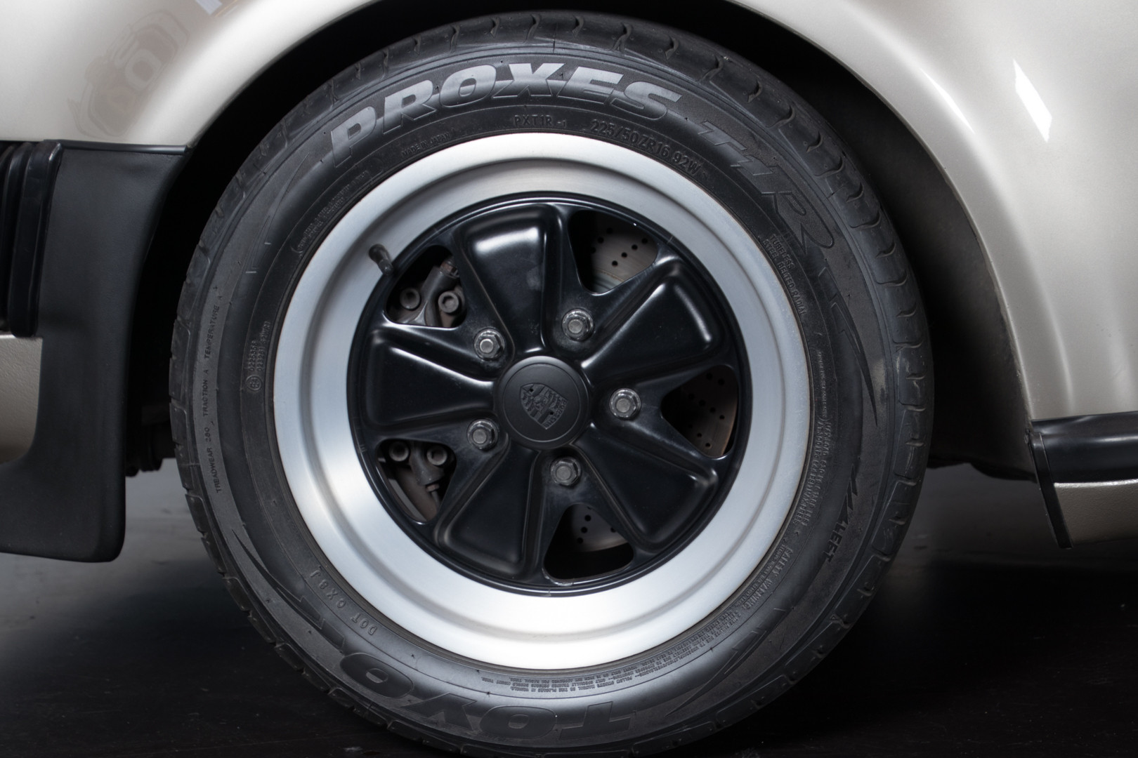 1985 Porsche 930 Turbo 14