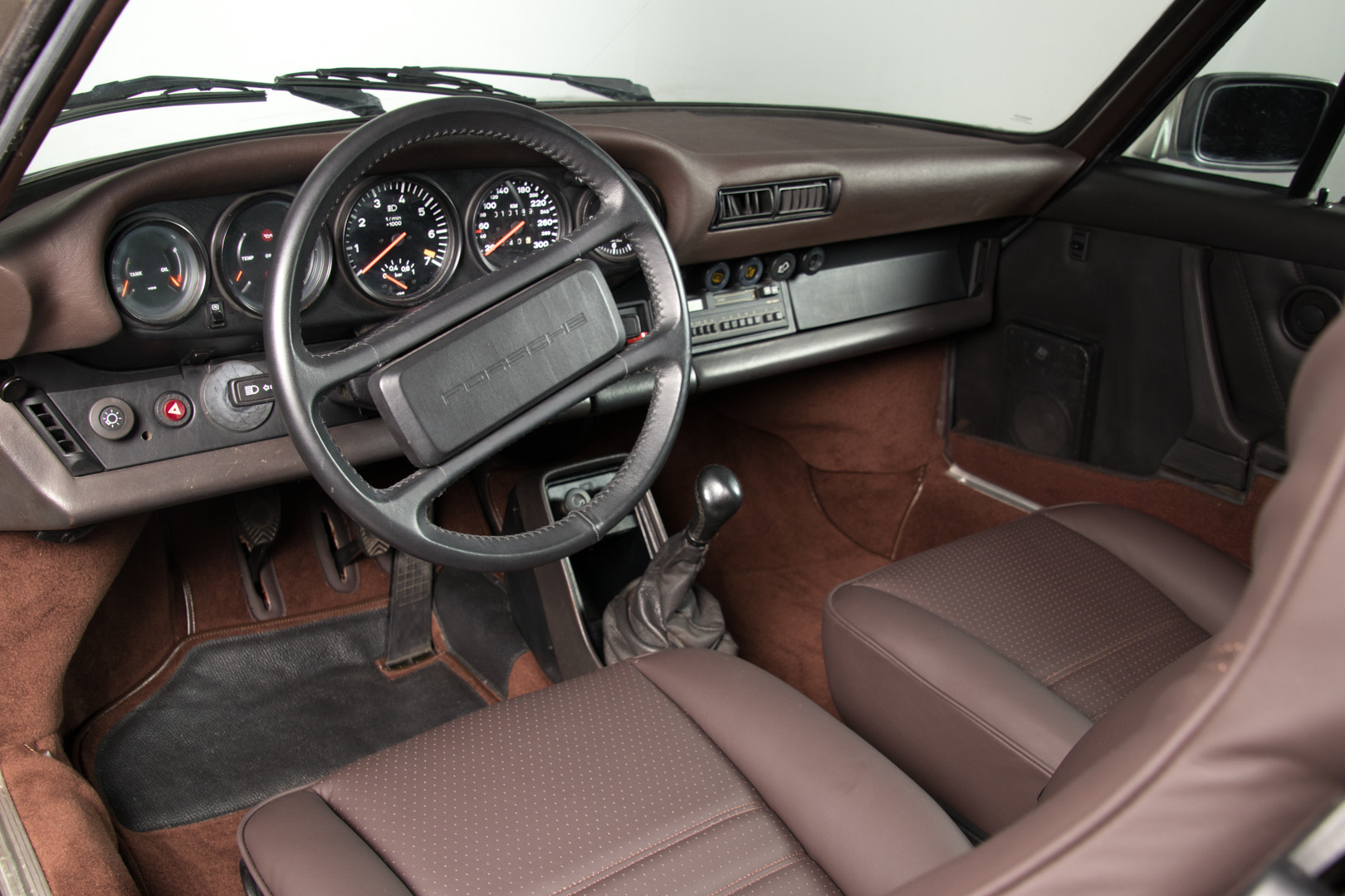 1985 Porsche 930 Turbo 18
