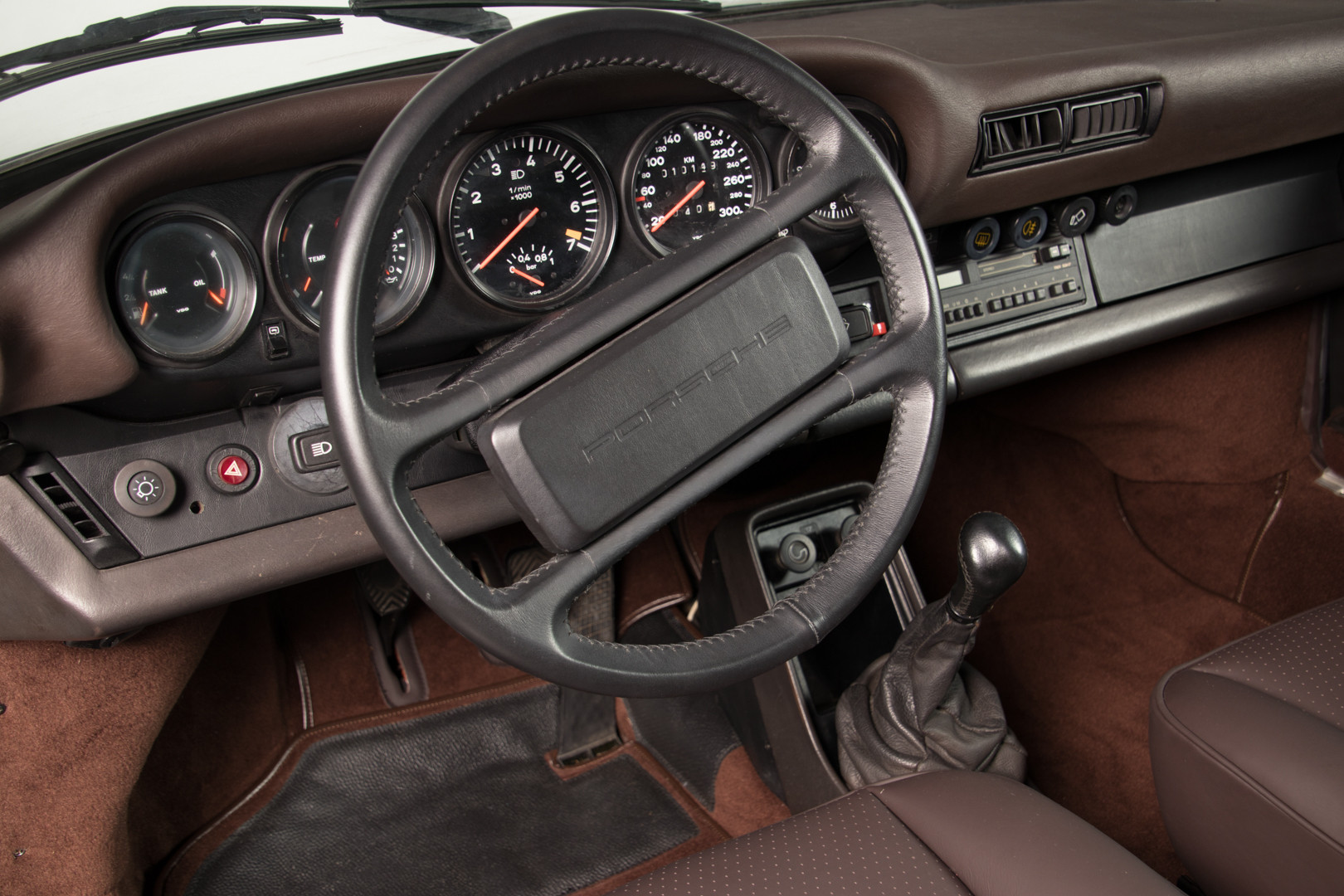 1985 Porsche 930 Turbo 19
