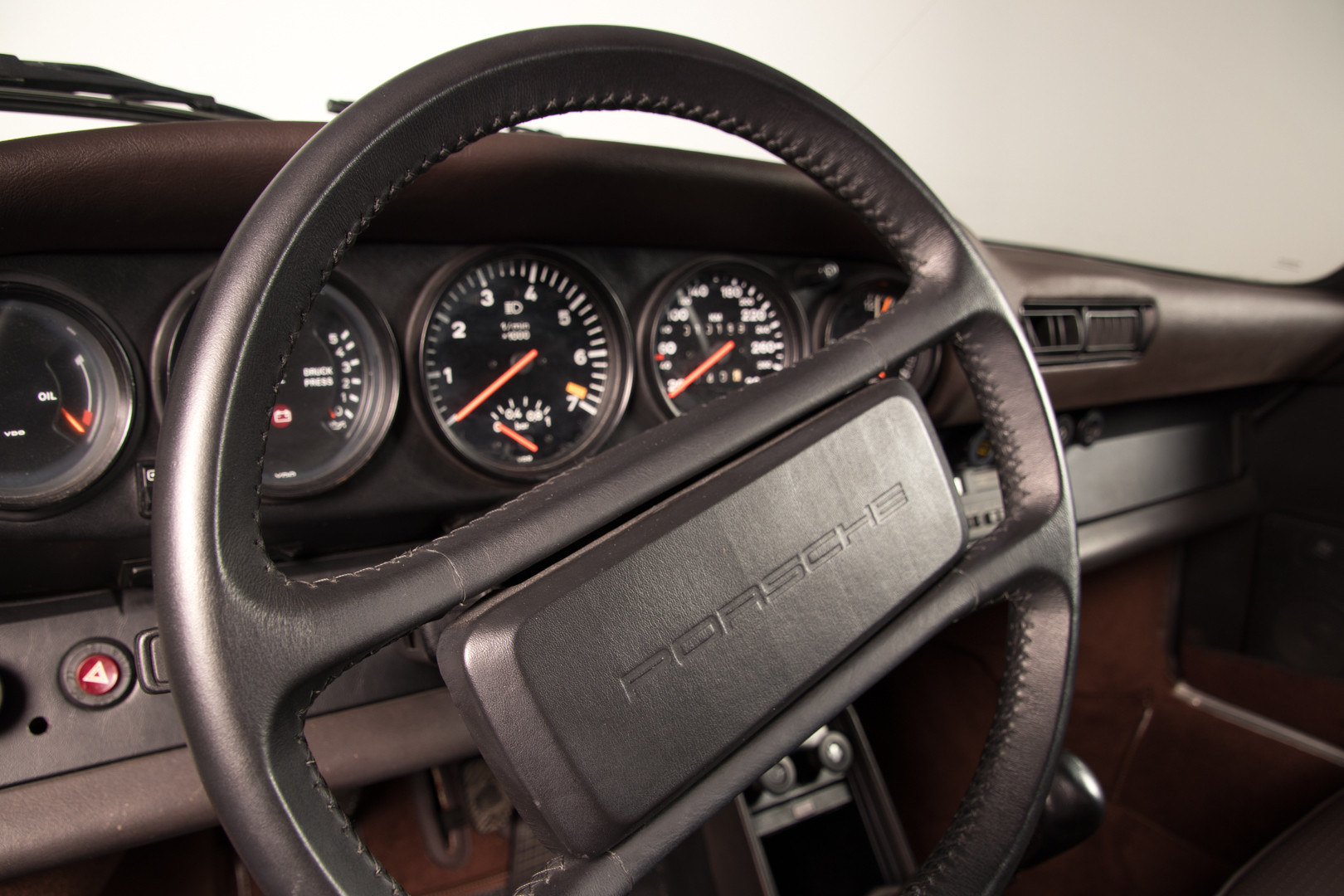 1985 Porsche 930 Turbo 21