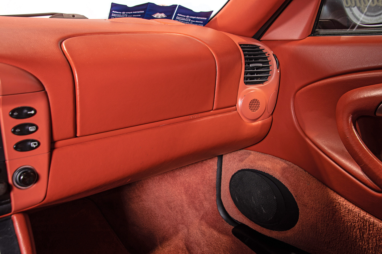 2000 Porsche 996 Turbo 31