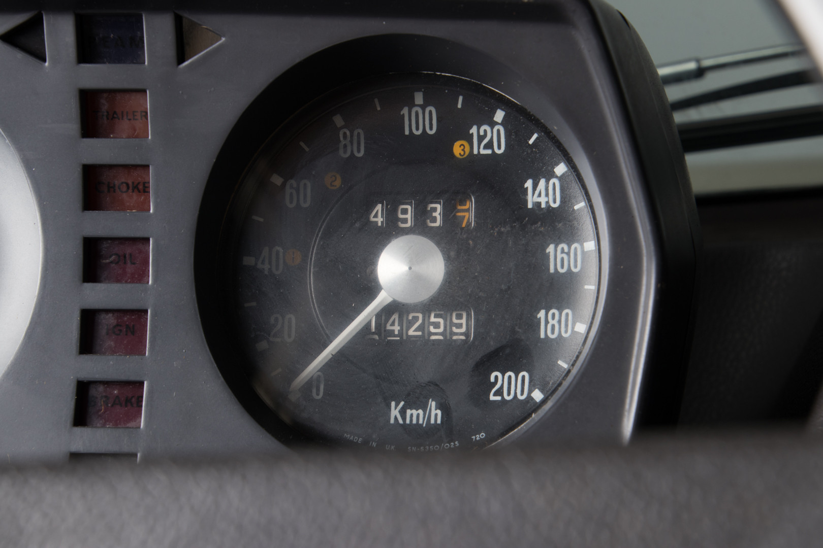 1976 RANGE ROVER 19