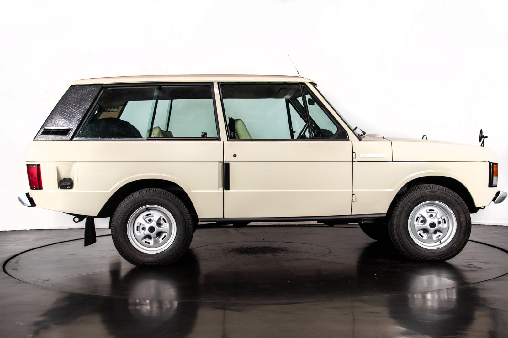 1976 RANGE ROVER 5