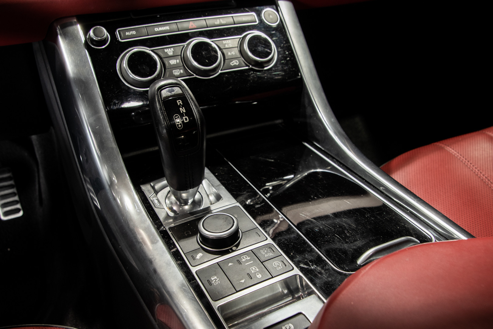 2014 Land Rover Range Rover Sport 39