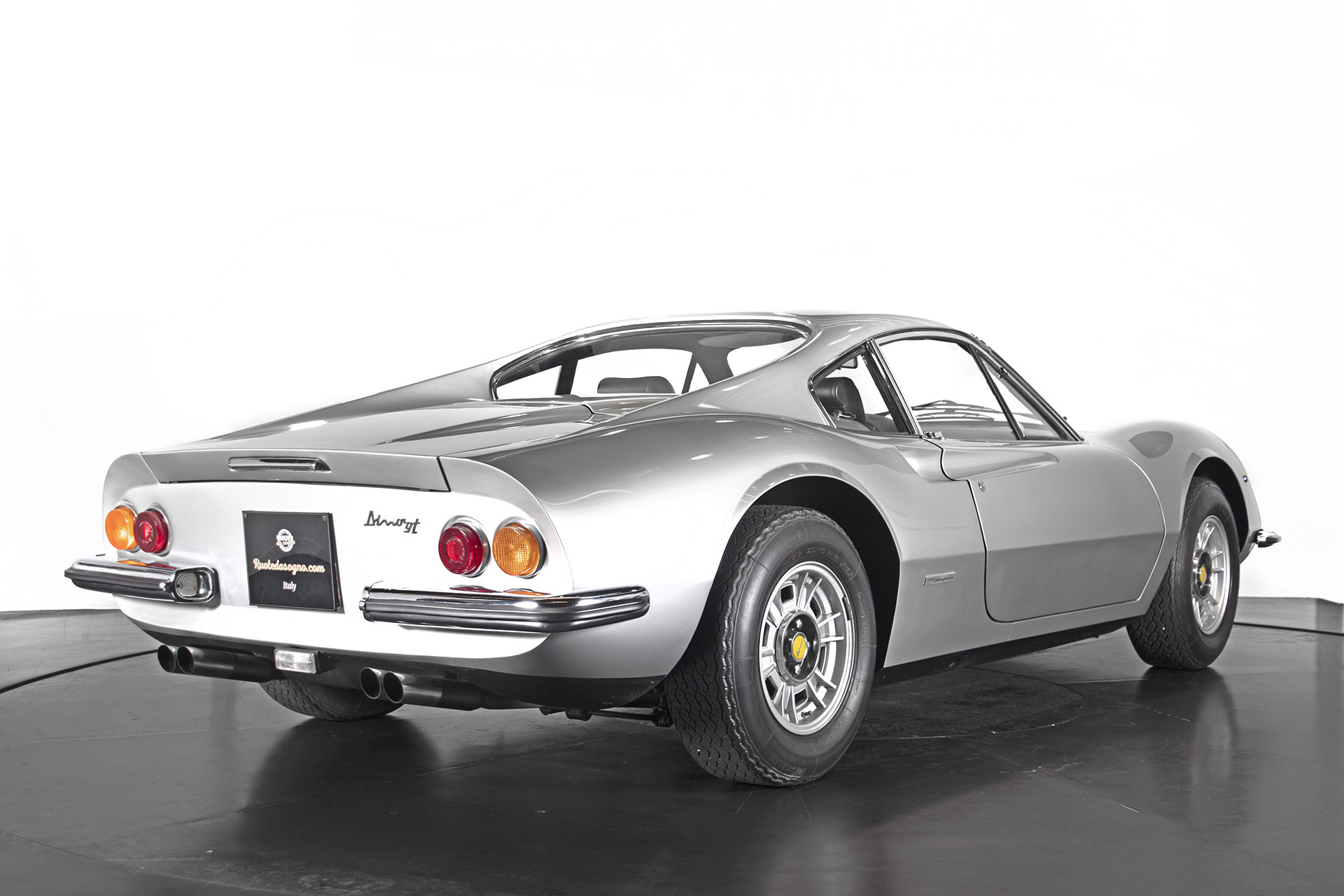 1972 Ferrari Dino 246 GT 10