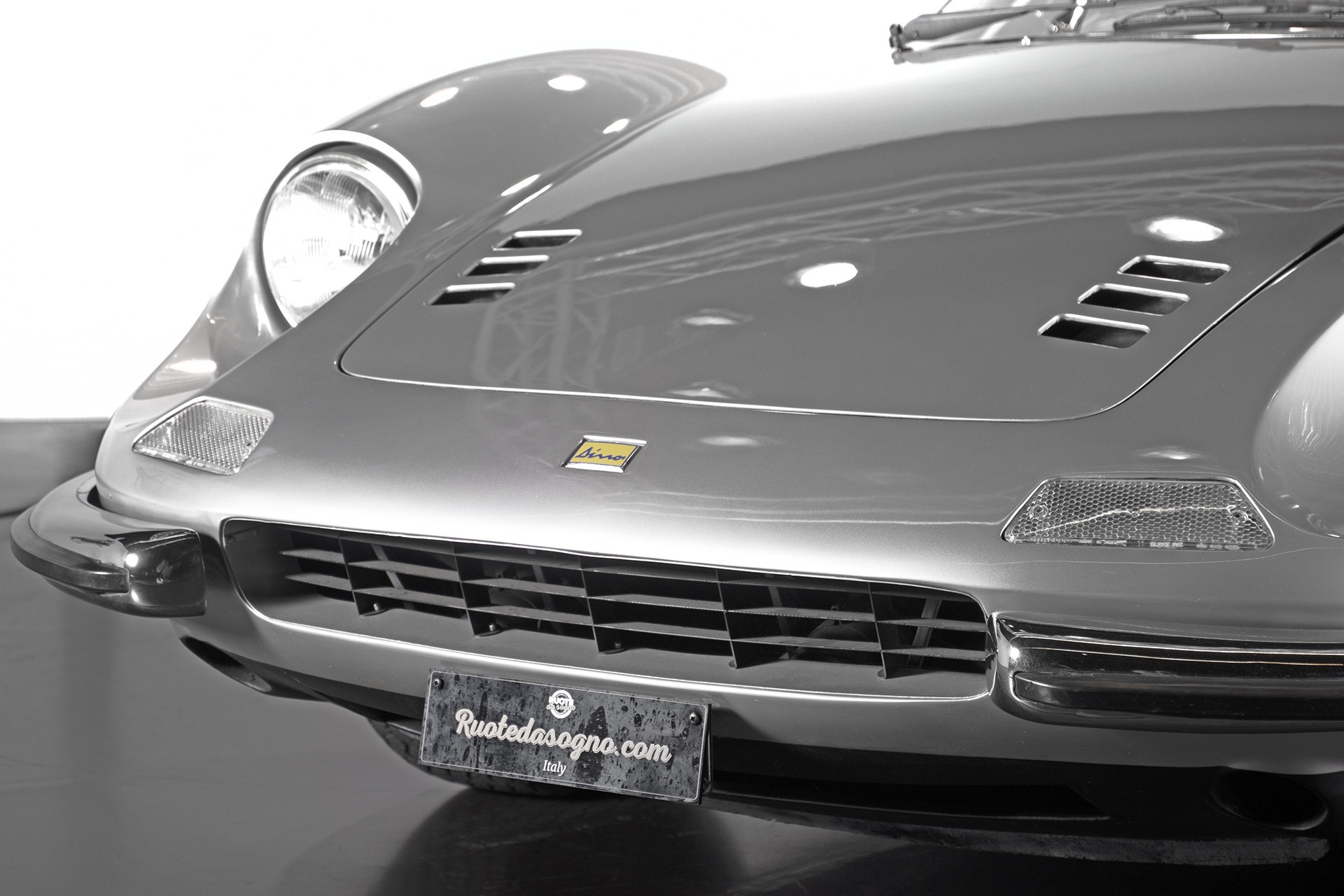 1972 Ferrari Dino 246 GT 14