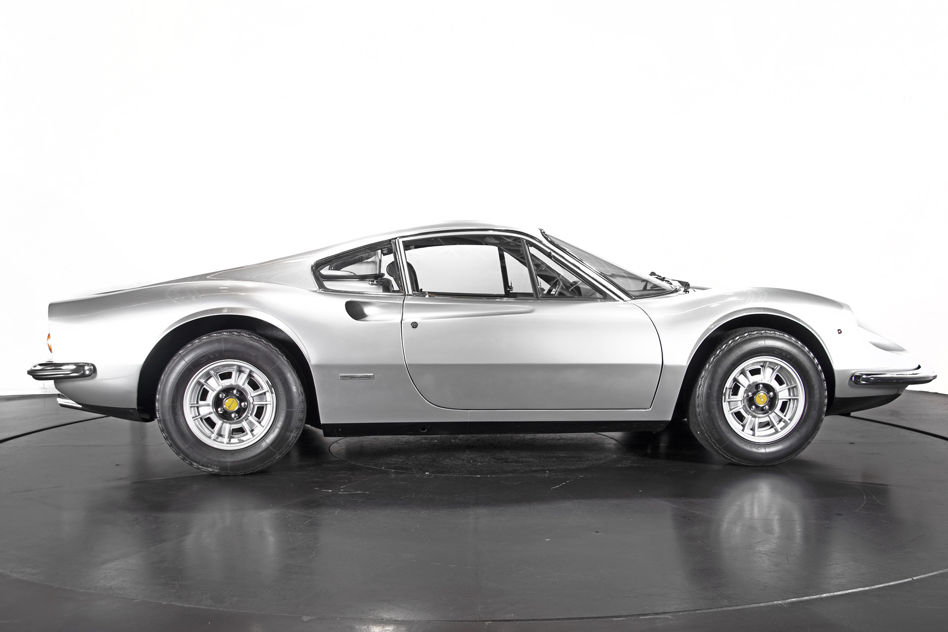 1972 Ferrari Dino 246 GT 18