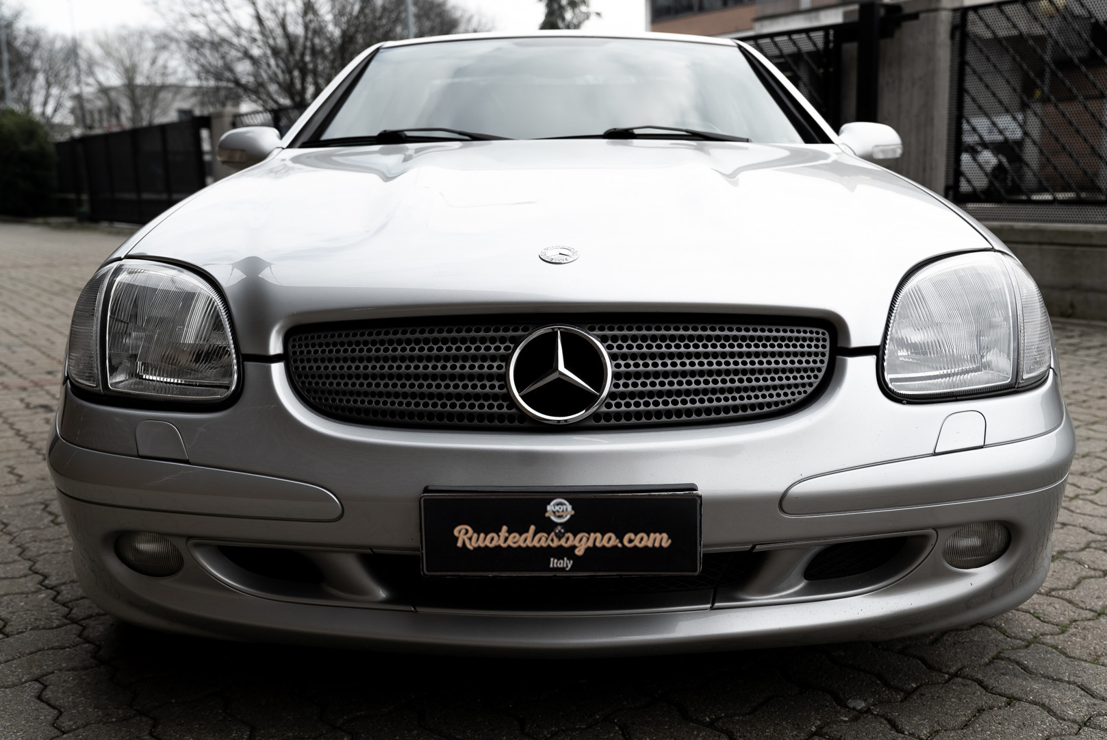 2000 Mercedes-Benz 320 SLK 1