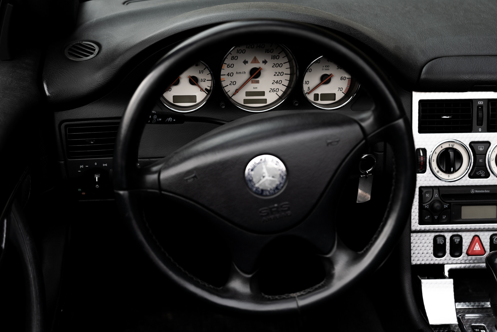 2000 Mercedes-Benz 320 SLK 33