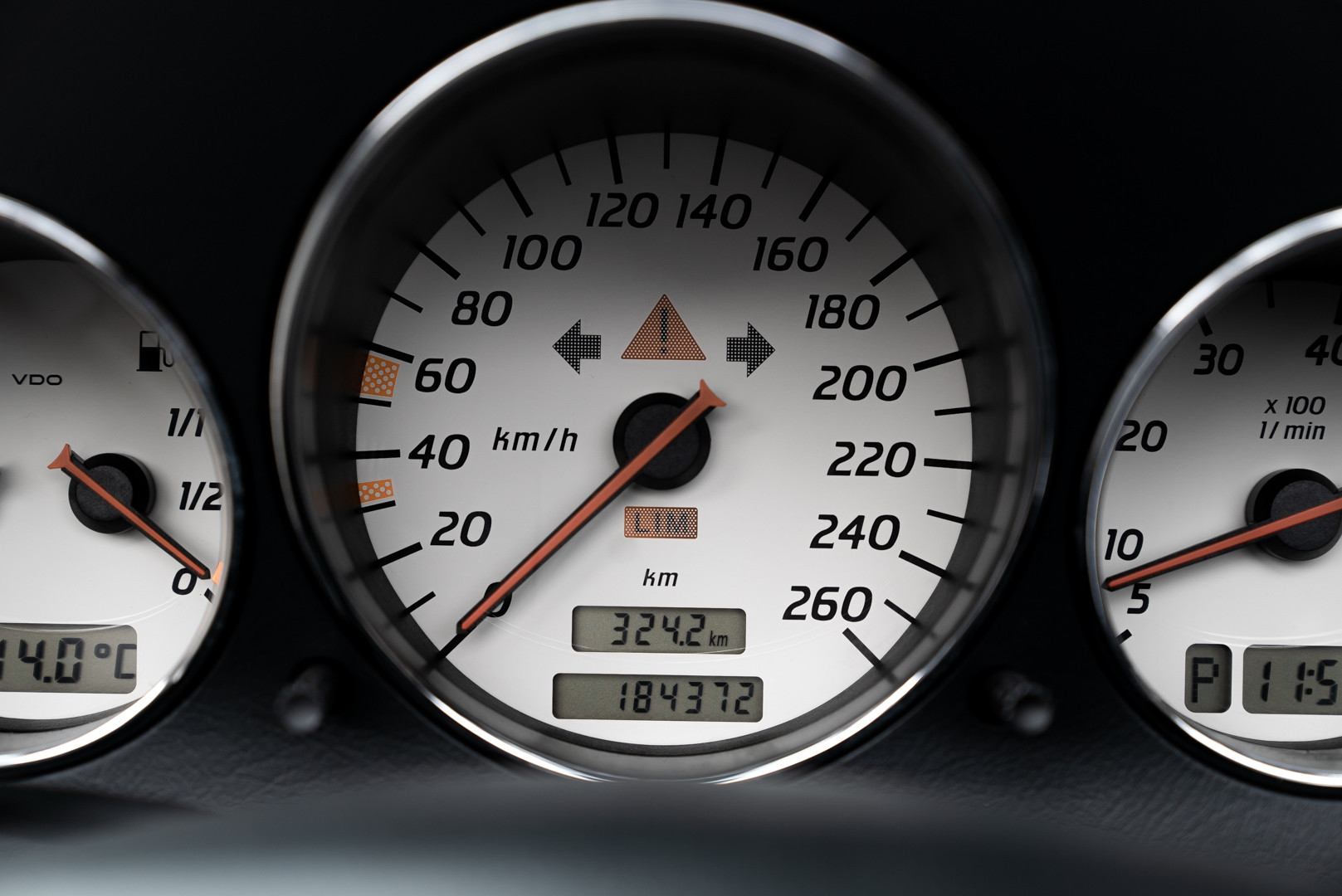 2000 Mercedes-Benz 320 SLK 17