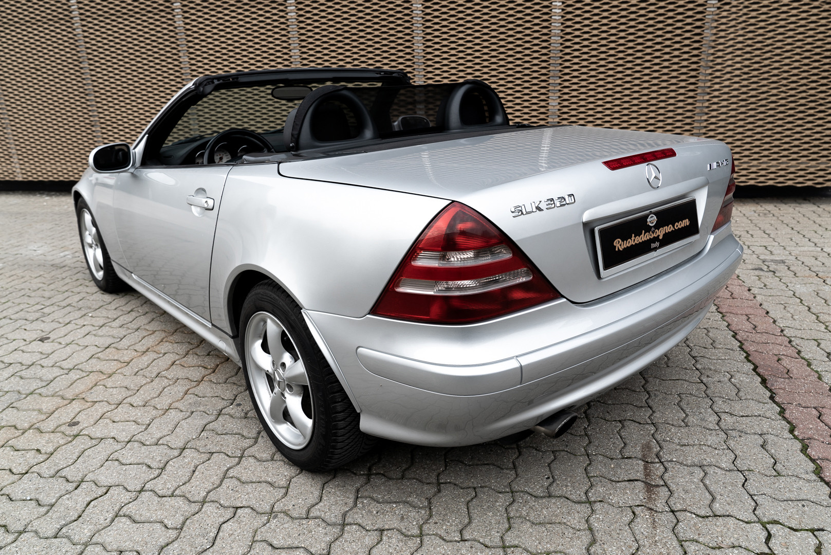 2000 Mercedes-Benz 320 SLK 21