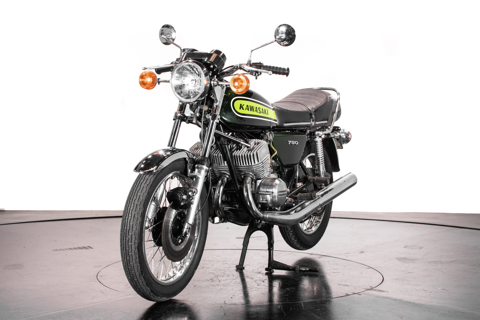 1974 Kawasaki Mach IV 750 5