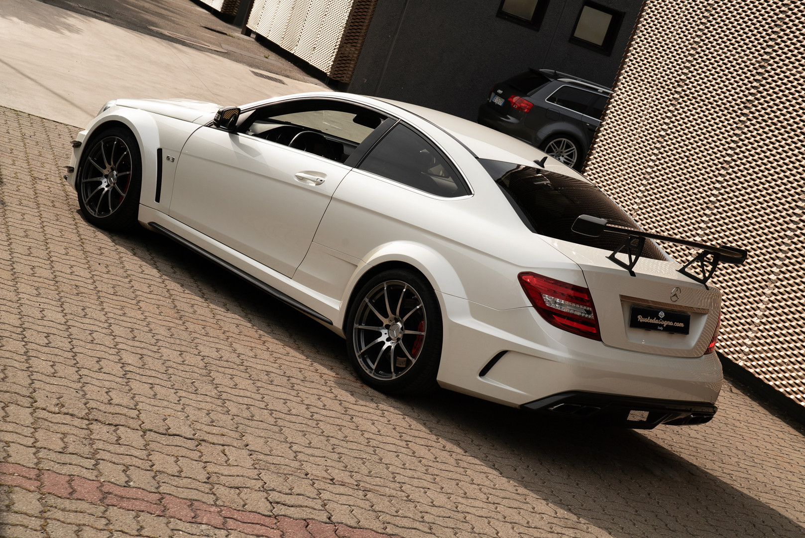 2012 Mercedes-Benz C63 AMG Black Series 4