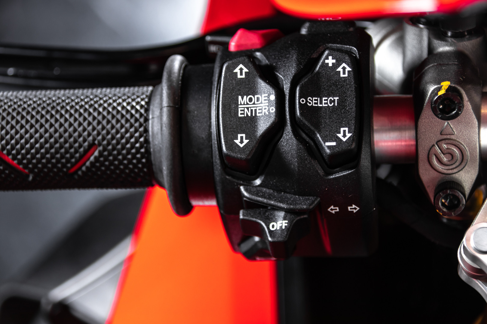 2021 Ducati Panigale V4S 34